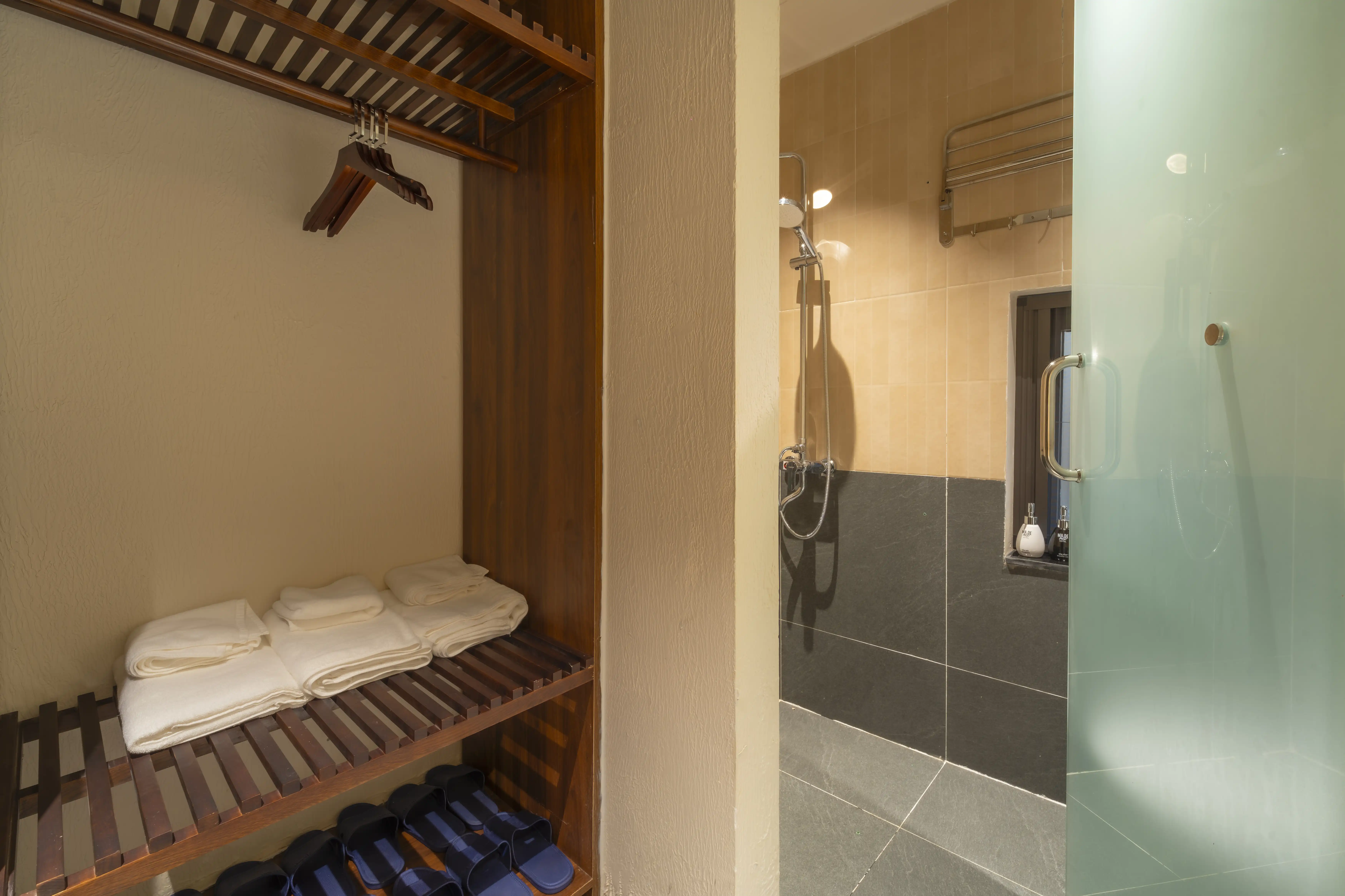 Double Room - 6